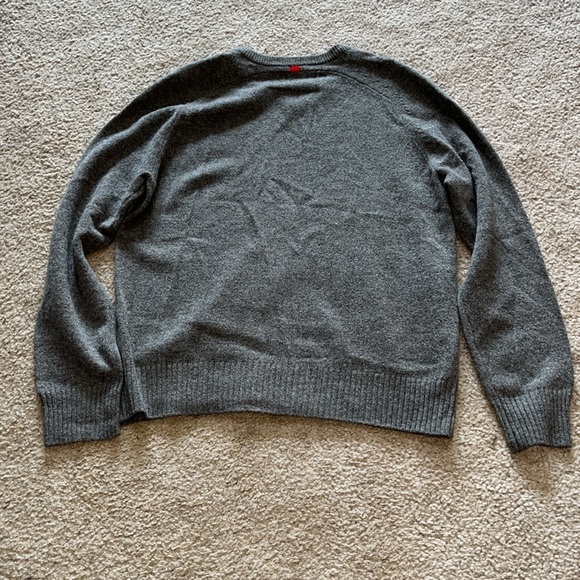 Original Penguin Dark Charcoal Grey 100% Wool V Neck Sweater Size Large - Picture 4 of 6